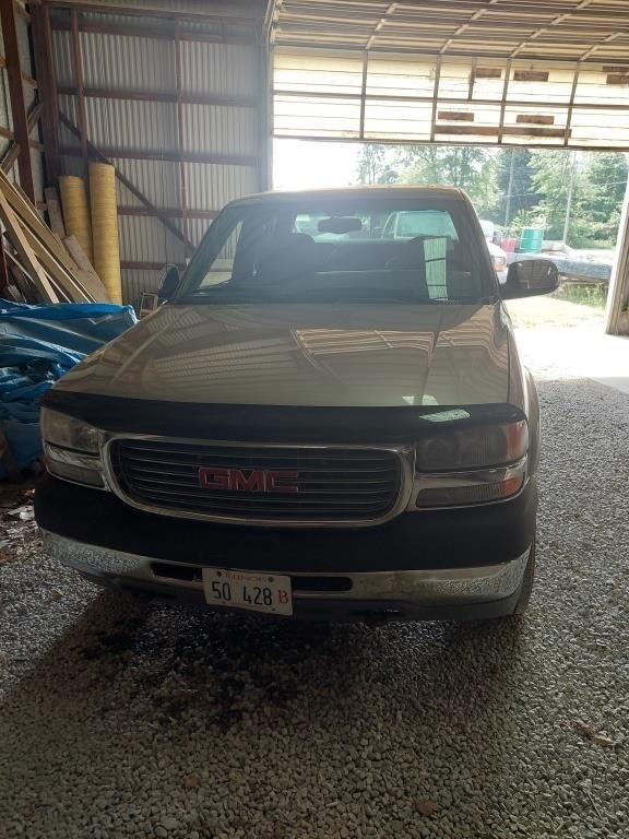 2001 GMC 2500 heavy duty truck, gas,