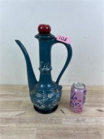 Blue vase/pourer