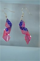 American Flag Dangle Earrings   NWOT