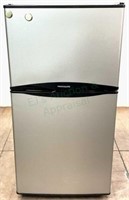 Frigidaire Freestanding Mini Refrigerator Freezer