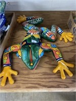 Metal Fish Wall Art & Ceramic Frog (damaged)