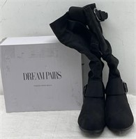 WOMEN’S BOOTS - SIZE 9