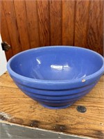Vintage Pottery Ringware 9" Bowl