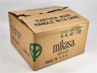 VINTAGE MIKASA WINTERGREEN 16PC SET W/ BOX