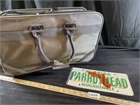 Parrothead License Plate & Luggage Bag