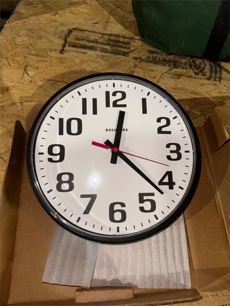 12” wall clock