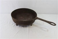 Large Vintage Cast Iron Footed Pan