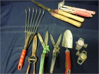 GARDENING TOOLS