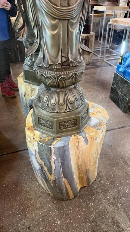 PETRIFIED TIMBER PEDESTAL