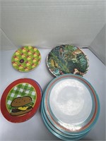 Assorted Plastic Plates
