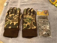 Camp gloves and head net