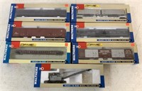 lot of 7 Walthers HO Train Cars