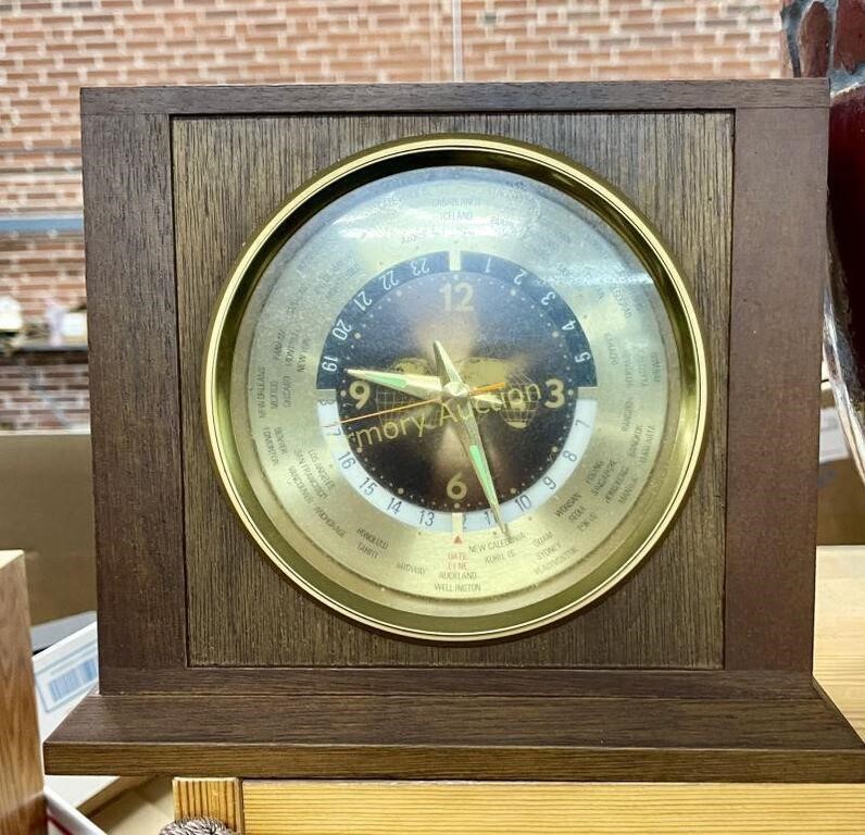 VINTAGE WORLD CLOCK