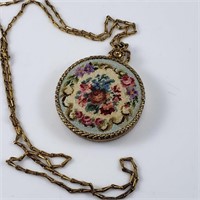 Vintage Necklace Pendant Magnifying Glass