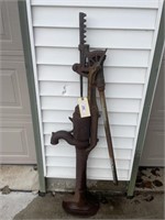 ANTIQUE HAND PUMP