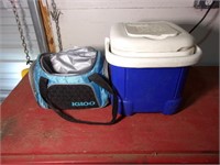 Igloo cooler and lunch Bag