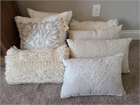 7PC PILLOWS