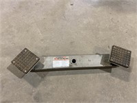 Pittsburgh 2 ton floor jack crossbeam