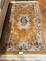 L - AREA RUG 65X36" (O8)