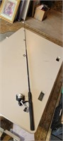 SHAKESPEARE 5.5 FOOT ROD AND REEL