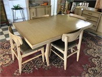 MID CENTURY DINING ROOM TABLE & 4 CHAIRS