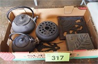 Cast Iron Burner & Kettles / Trivet Lot