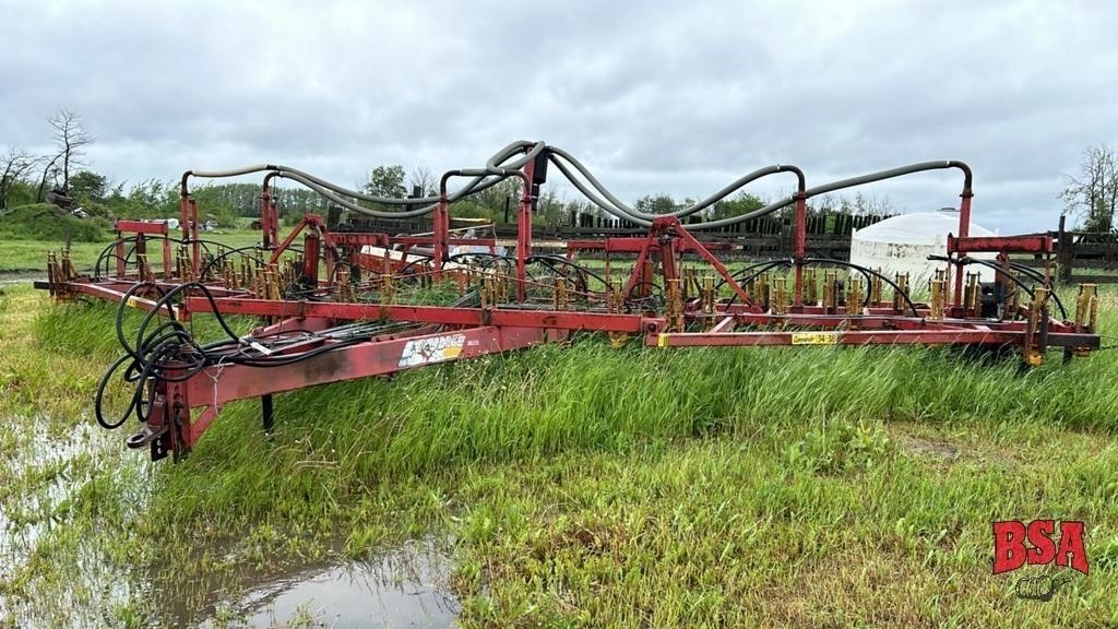 OFFSITE: Bourgault Commander 34-38 Cultivator,