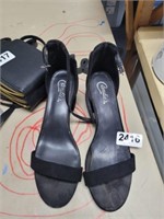 LADIES SHOES, SIZE 9 1/2