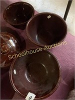 3 Mar Crest Stoneware Daisy Dot brown glaze bowls