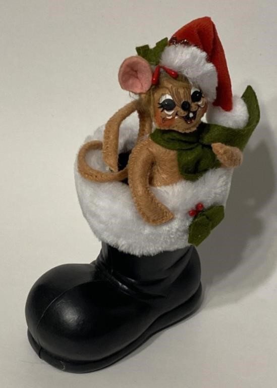 2012 Annalee Mobilitee Santa’s Boot Mice Posable