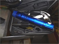 STUNGUN / FLASHLIGHT / RECHARGEABLE