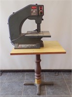 SKIL 10" BANDSAW MOUNTED ON TABLE