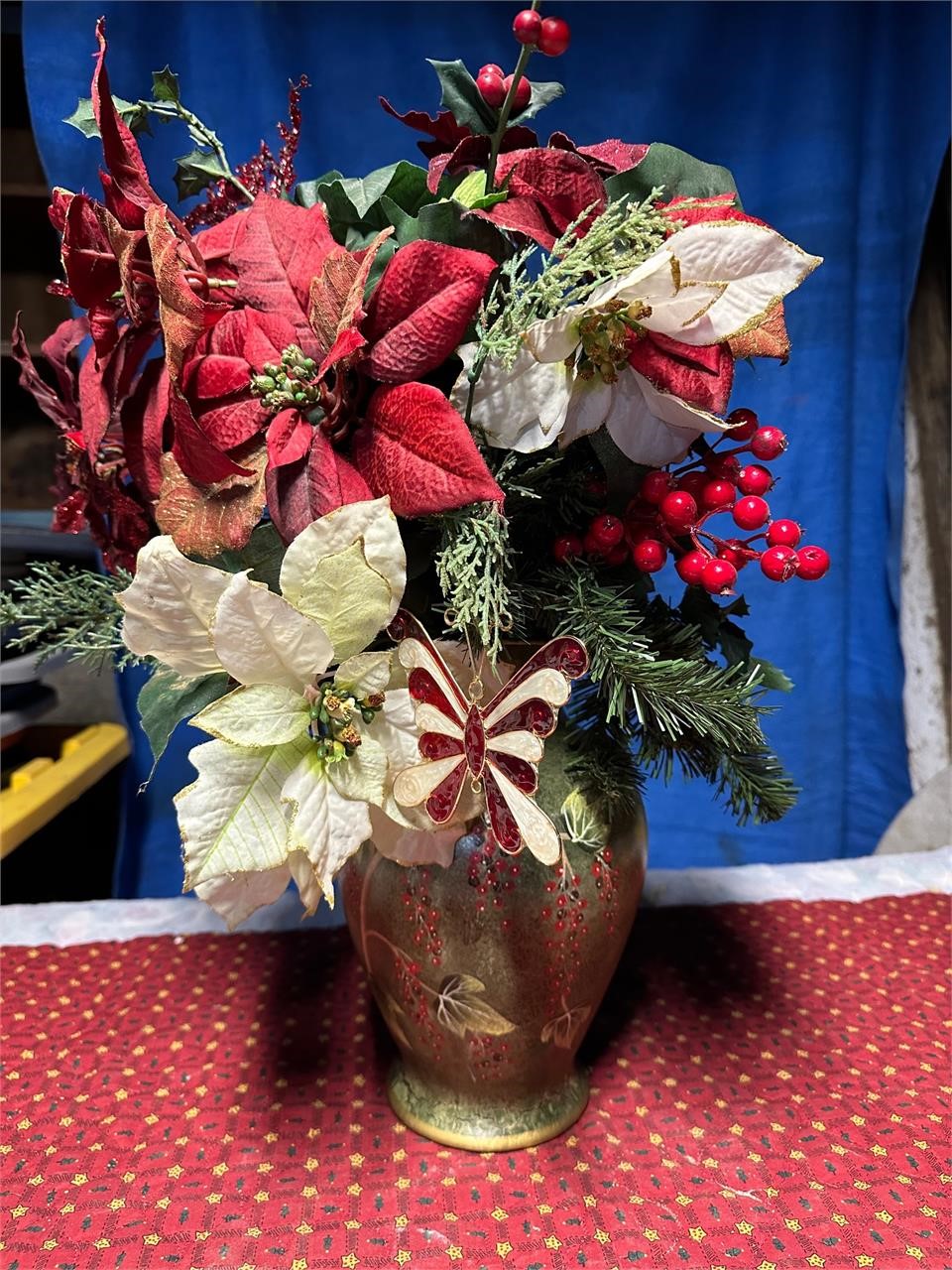 Christmas Flower & Vase