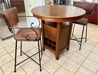 Kitchen Table & 2 Chairs *HAS Wear* See Desc