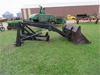 Miller Loader With IH Brackets, 7FT Bucket