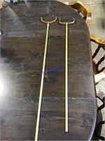 Shuffle board sticks