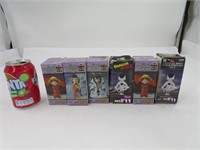 6 petites figurines neuves dont Dragon Ball Z