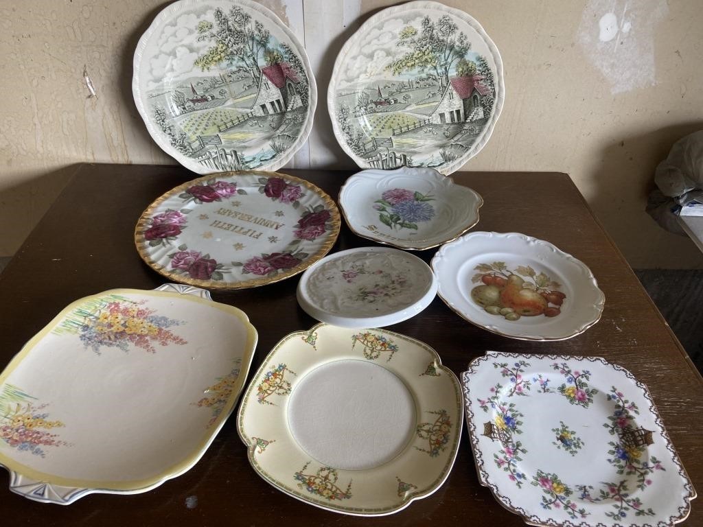 CONSIGNMENT AUCTION WITH VINTAGE ANTIQUE ITEMS