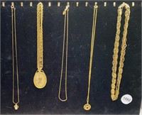 4pc chain/pendant Necklace lot