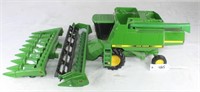 John Deere 9500 Combine w/2-Heads