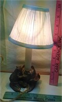 D3) CUTE LITTLE FROG ON LILLY PAD LAMP,