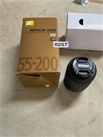Nikon 55-200 camera lens