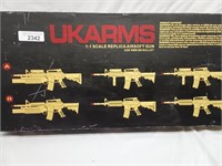 C8)AIR SOFT NEW UKARMS ELECTRIC RIFLE, 1-1 SCALE