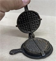 Salesman sample waffle maker