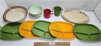 Vintage Dishes: Placticware, etc..