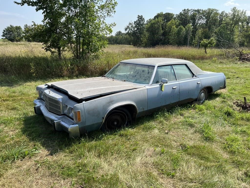 1978 CHRYSLER NEWPORT 4 DR CAR