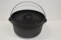 Heavy Cast Iron Camp Fire Dutch Oven w/Thick Lid