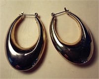 Gold tone hoop earrings