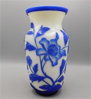 Antique Chinese Blue & White Peking Glass Vase 9"