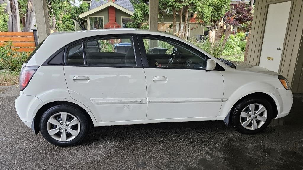 2011 Kia Rio 5 Hatchback Low Mileage